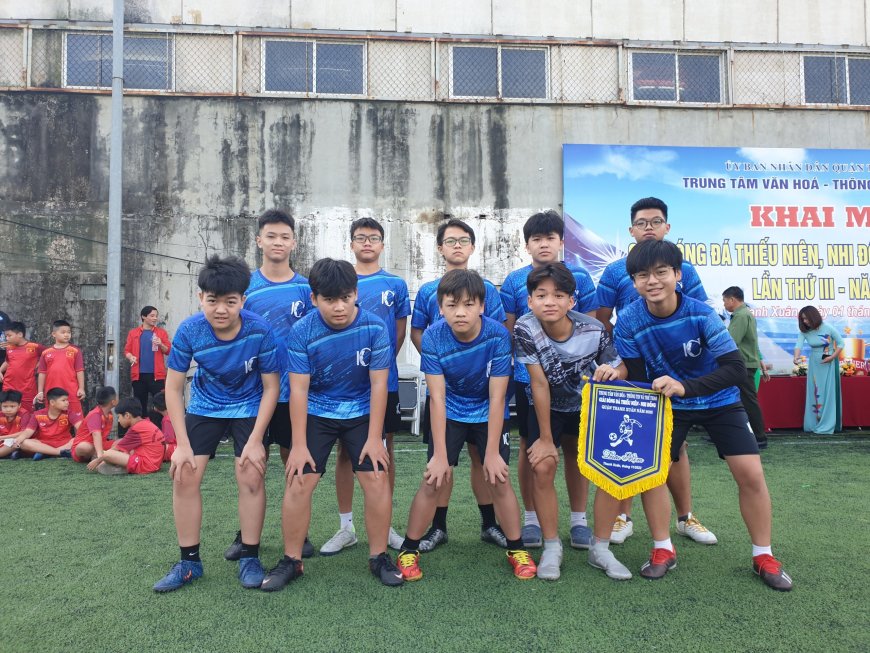Hoạt động trải nghiệm bổ ích trên sân chơi thể dục thể thao tại Giải bóng đá thiếu niên nhi đồng Quận của học sinh Trường THCS Đào Duy từ – Trường THCS Đào Duy Từ Hà Nội